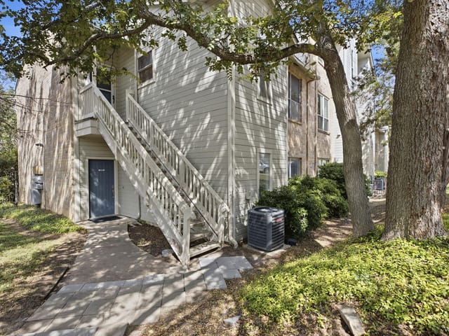 2450 Wickersham LN Unit #1001