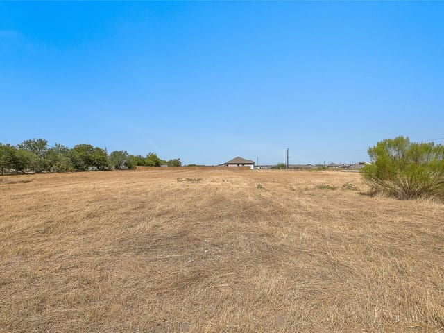 246 Twin Creeks CIR