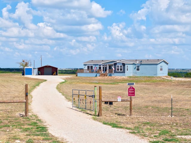 247 Daniel DR