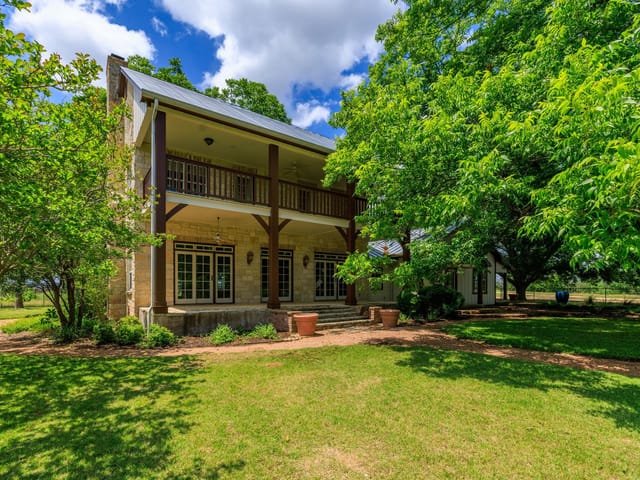 249 Eureka LN