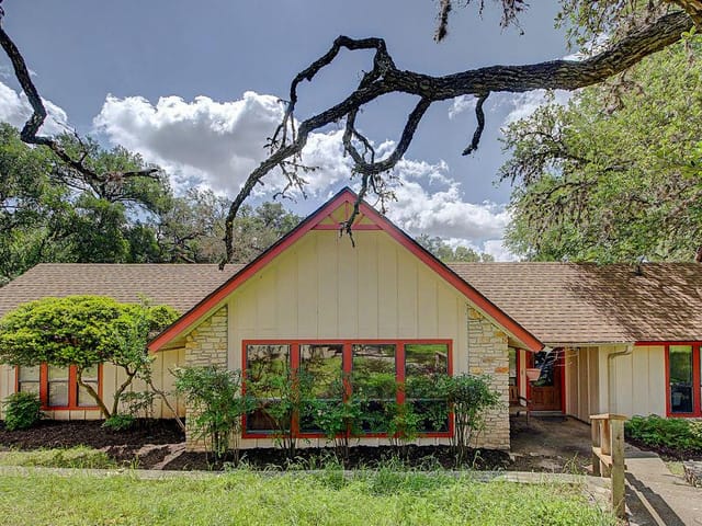 25 Shady Grove LN