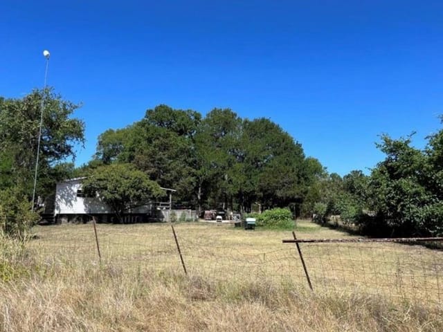 250 Rolling Oaks Dr