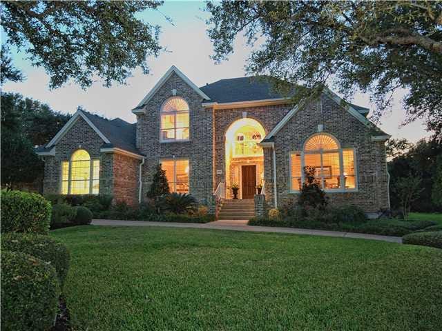 2500 Bartons Bluff CT