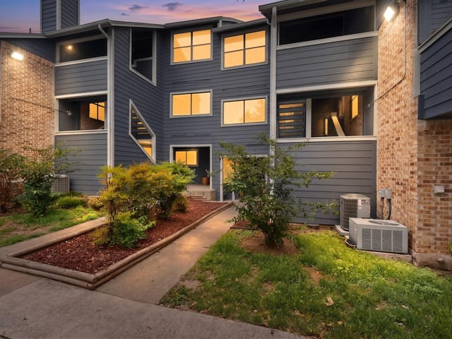 2500 Burleson Rd Unit #506