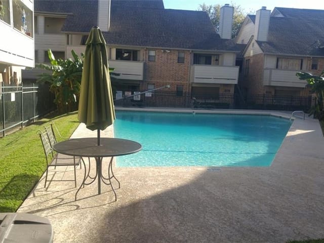 2500 Burleson Rd Unit #607