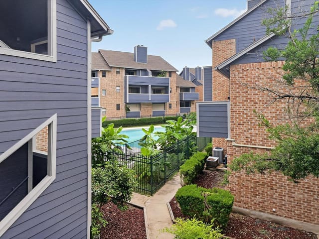 2500 Burleson RD Unit #615