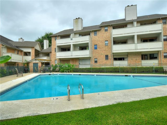 2500 Burleson Unit #515