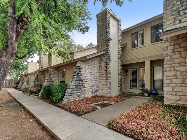 2500 Enfield Rd Unit #6