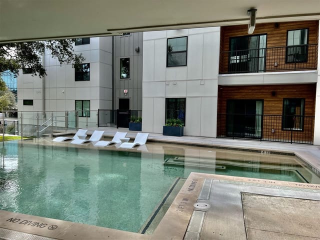 2500 Longview ST Unit #417