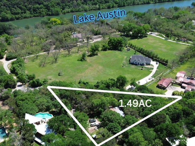 2500 N River Hills Rd