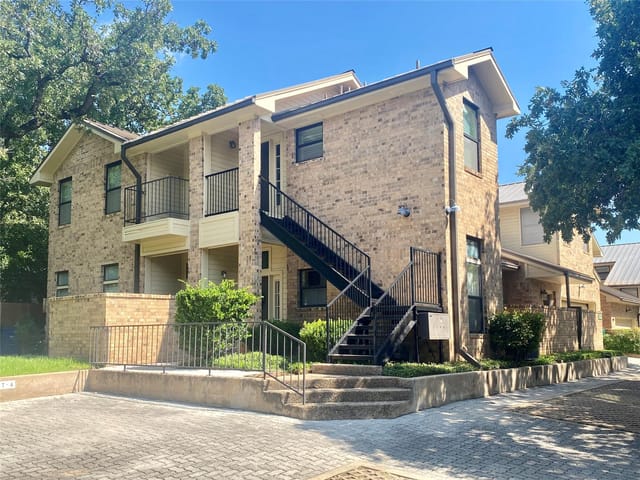 2500 Quarry RD Unit #E