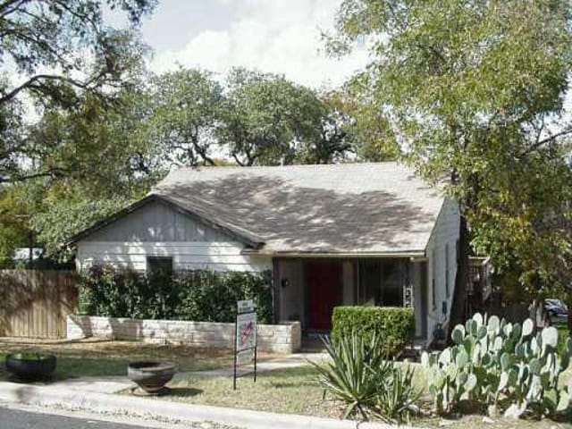 2500 Rae Dell Ave