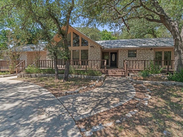 2500 Rolling Oaks