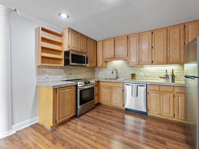 2500 Steck Ave Unit #38