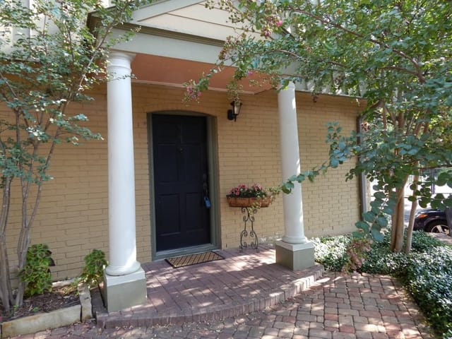 2500 Steck Ave Unit #44