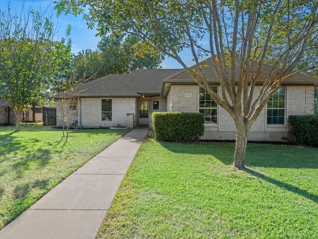 2500 Sunrise Valley Ln