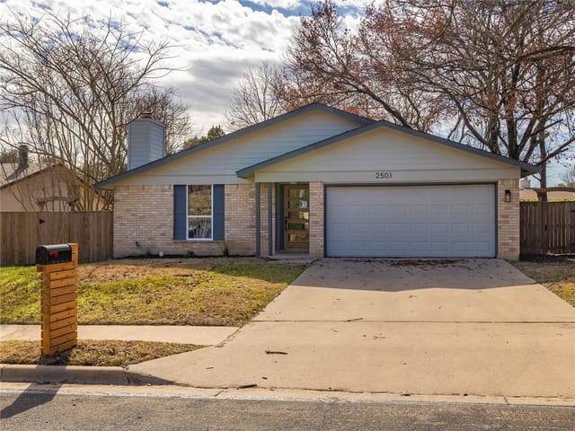 2501 Broken Oak Dr