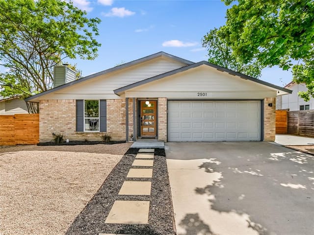 2501 Broken Oak Dr