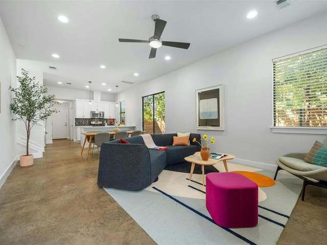 2501 E 4th St Unit #A