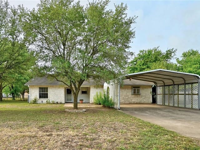 2501 Sanders Ln