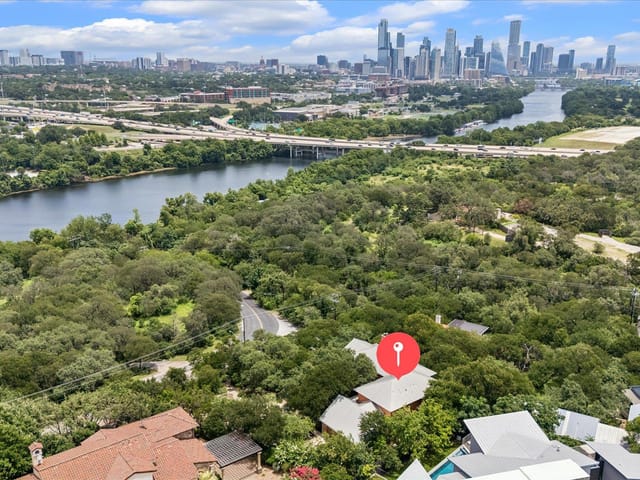 2501 Stratford DR