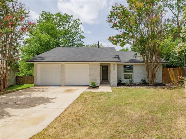 2501 Village Trail Cir