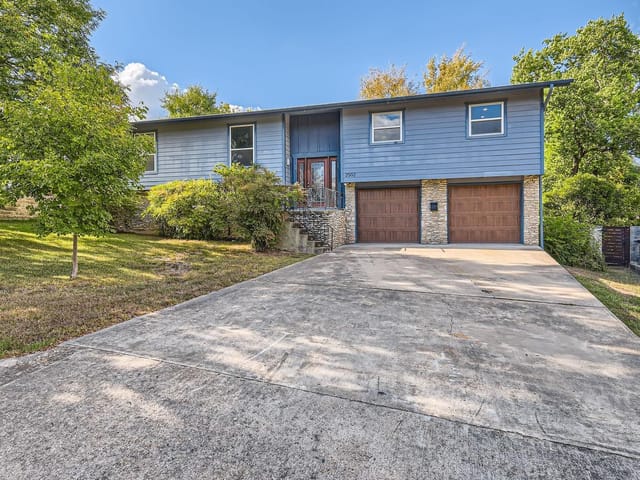 2502 Cedarview Dr