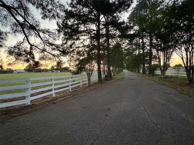 2502 Highway 304