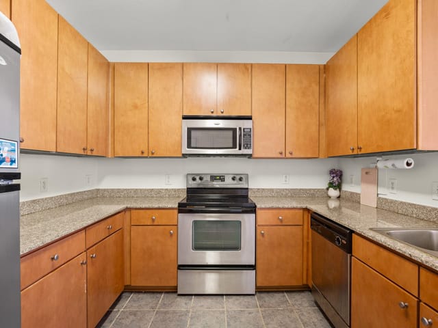 2502 Leon St Unit #102