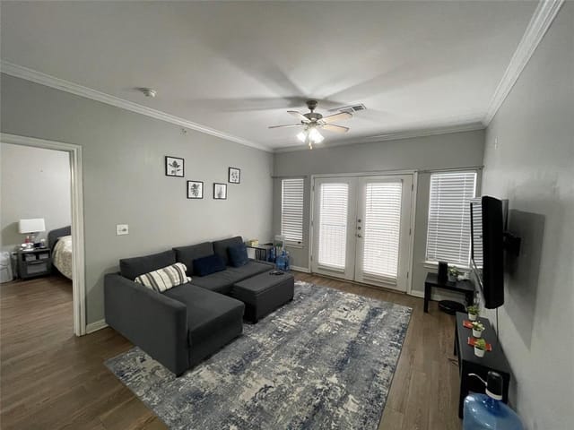 2502 Leon St Unit #210