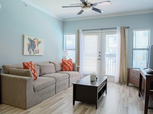 2502 Leon St Unit #309