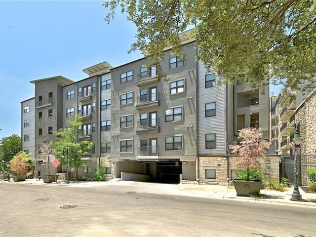 2502 Leon ST Unit #407