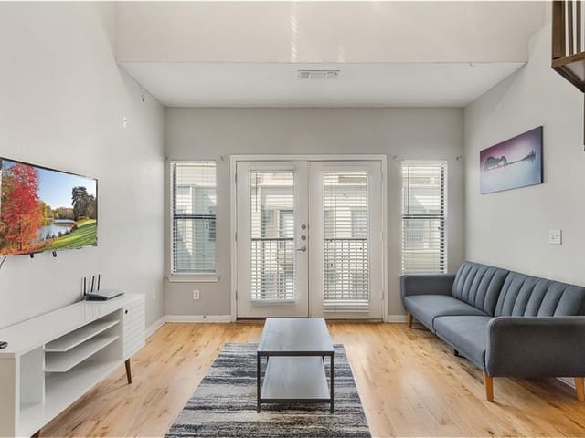2502 Leon St Unit #509