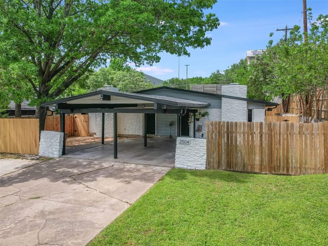 2504 Audubon PL