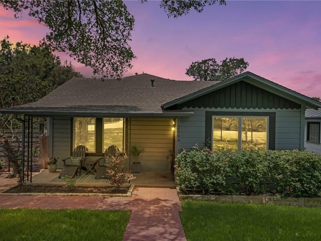2504 Rae Dell Ave