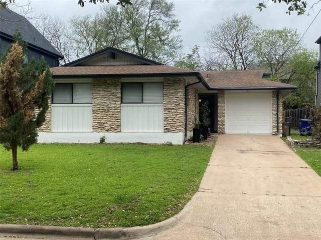 2504 Southland DR
