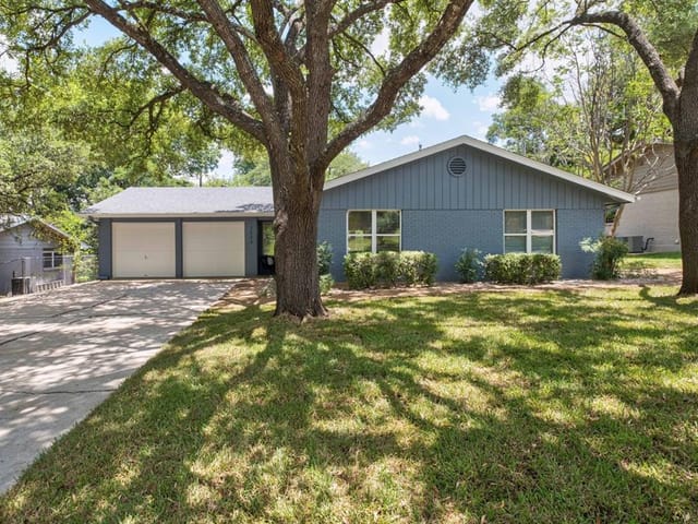2504 Spring Creek DR