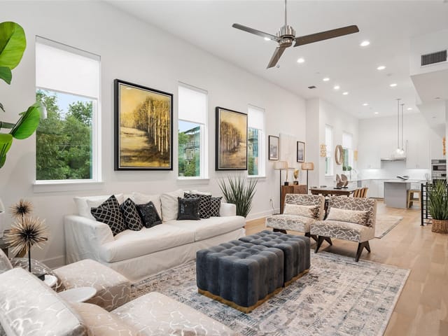 2505 Bluebonnet Ln Unit #1