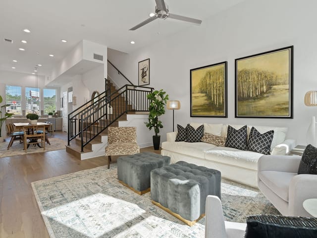 2505 Bluebonnet Ln Unit #3