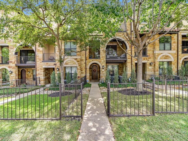 2505 Enfield RD Unit #3