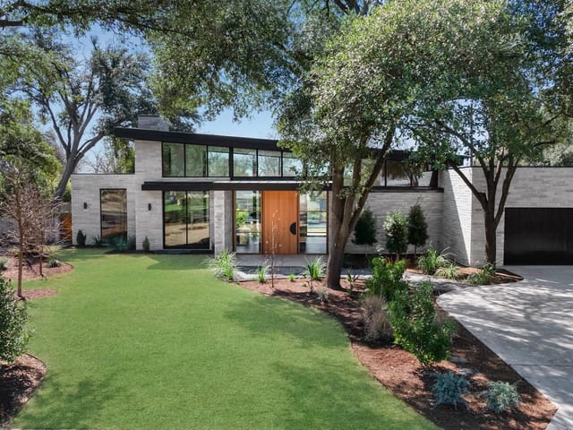 2505 Park View Dr