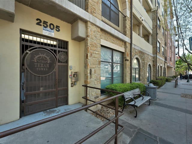2505 San Gabriel St Unit #207