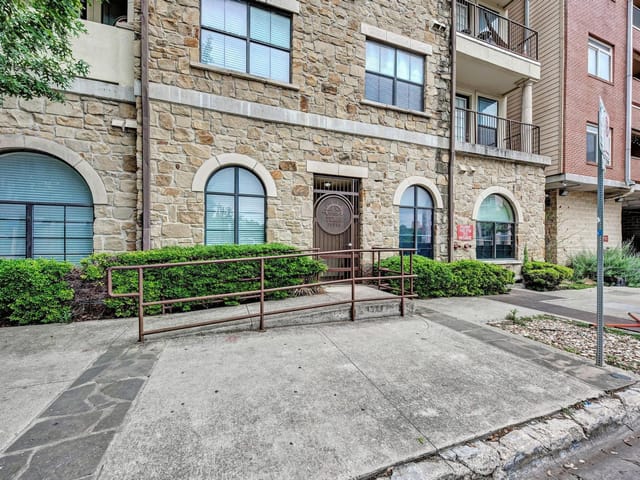 2505 San Gabriel St Unit #307