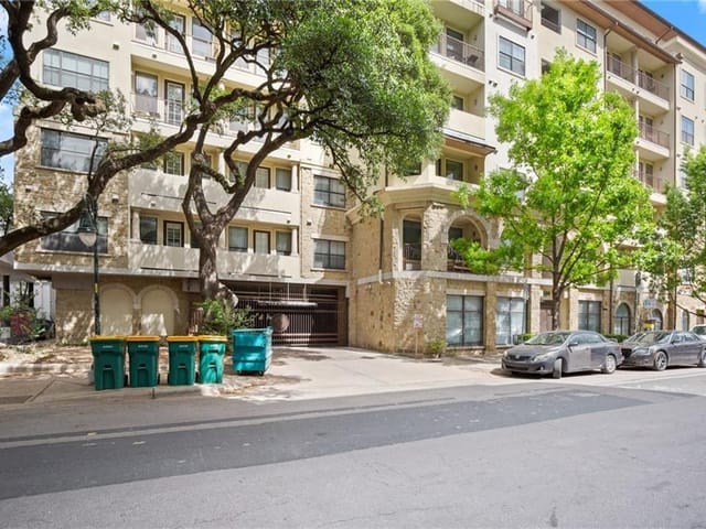2505 San Gabriel St Unit #402