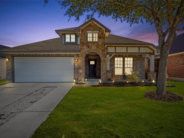 2505 Winchell LN