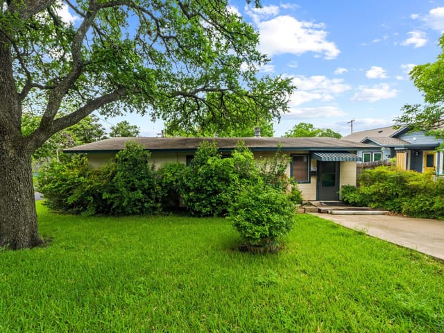 2506 Rae Dell Ave