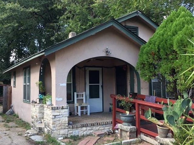 2507 Diaz St