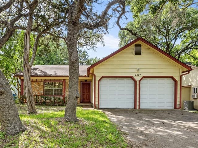 2507 Star Grass Cir
