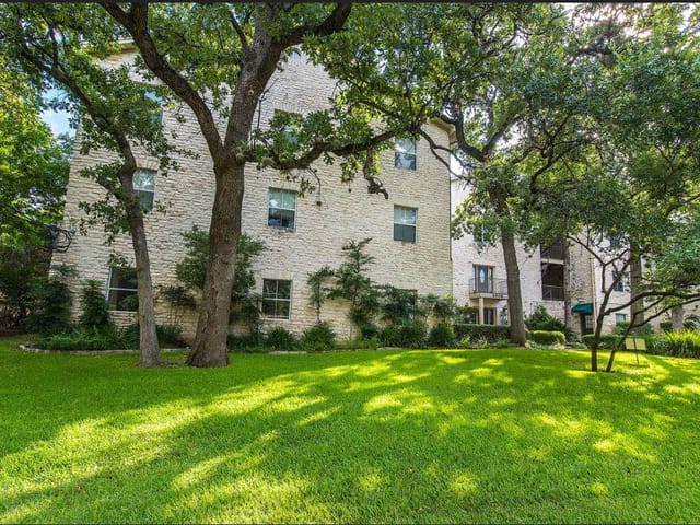 2508 Enfield Rd Unit #11