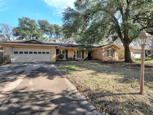 2508 Greenlawn Pkwy